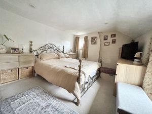 Bedroom- click for photo gallery